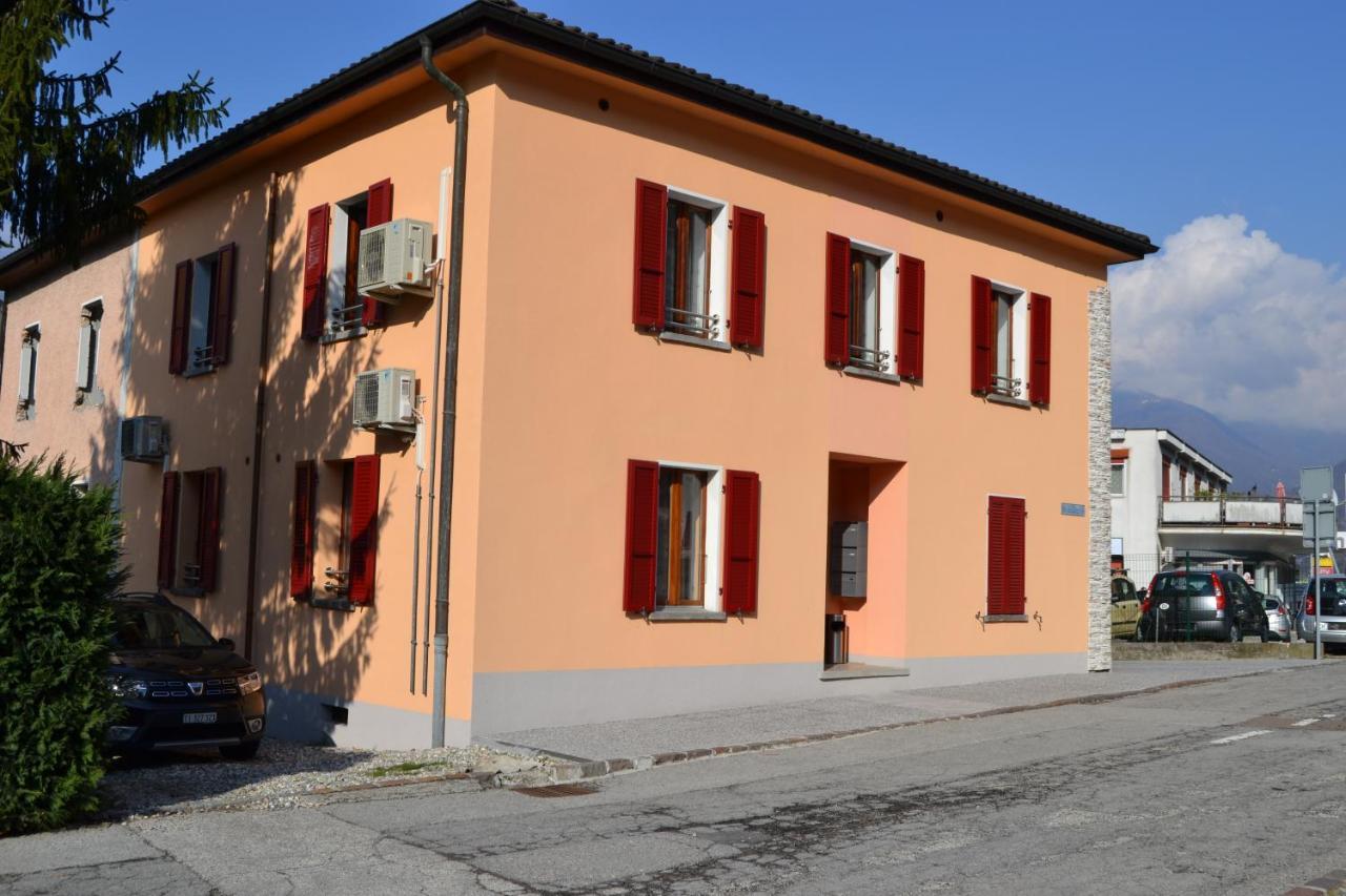 Casa Yoghi Hotell Cadenazzo Exteriör bild